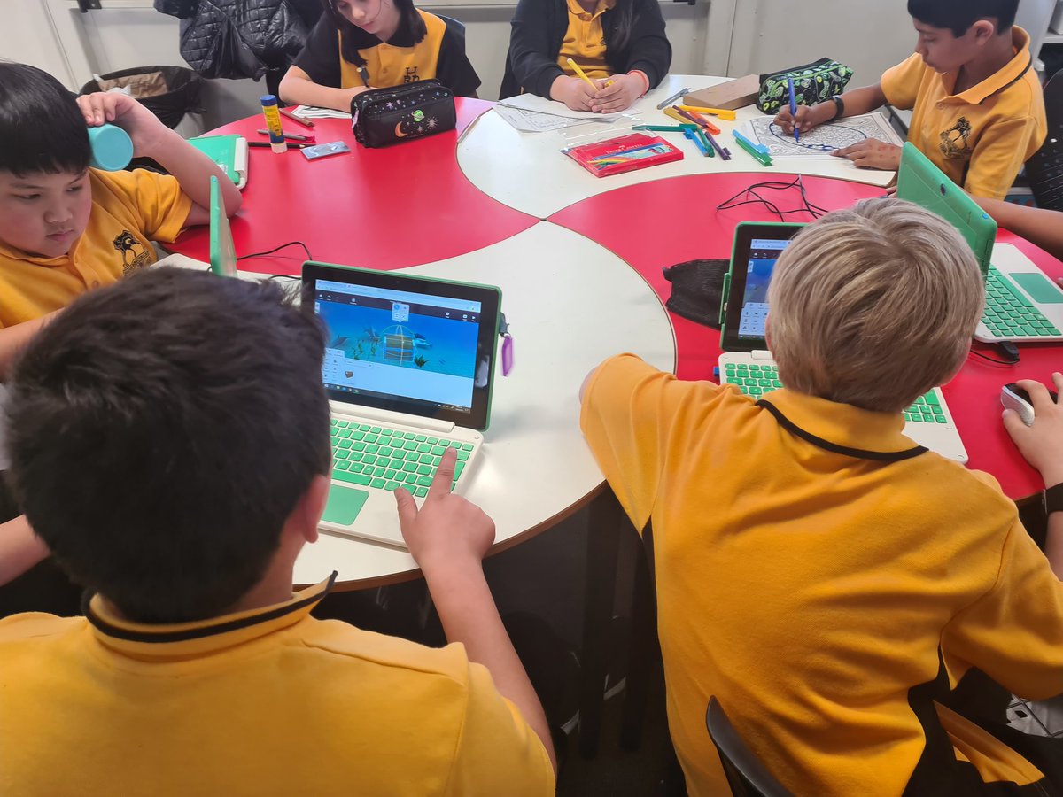 Creating an artificial reef environment using cospaces. Thanks to <a href="/stem_T4L/">stem.T4L</a> for this opportunity for #ScienceWeek #T4lAllStar #year4 <a href="/see_natalie/">Natalie See</a>
