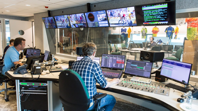 R⭕bbert met Dubbel B (@robbertmeeder) on Twitter photo Zullen we gaan aftellen met z'n allen?
Nog 10 dagen en dan is Radio Tour de France er weer <a href="/NPORadio1/">NPO Radio 1</a>
#rtdf Zullen we gaan aftellen met z'n allen?
Nog 10 dagen en dan is Radio Tour de France er weer <a href="/NPORadio1/">NPO Radio 1</a>
#rtdf