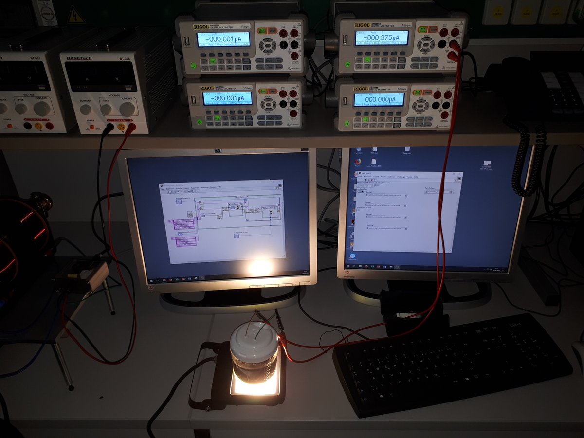 fjthephysiker's tweet photo. Die Entwicklung unserer biologischen Batterie geht in die nächste Runde https://t.co/RrH9kEatnJ

Jetzt an der @UniHalle 
vormals @UniSysCat  und @iGEM_Berlin https://t.co/RjH5BOTB1j