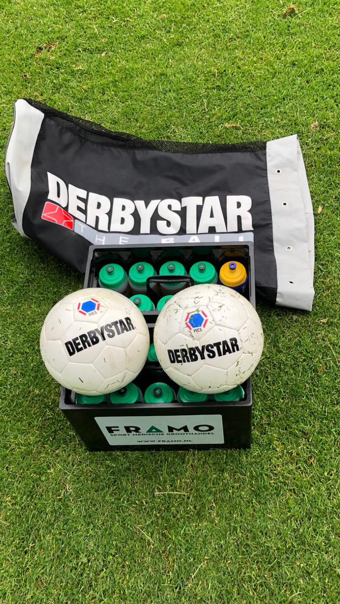 Morgen traint #TeamVVCS weer van 10u-12u30 op de KNVB velden in Zeist, vandaag is een rustdag. Vrijdag as. om 14.00 spelen we het pittige duel tegen @peczwolle in Epe. Alleen toegankelijk voor scouts en clubs, aanmelden kan tot donderdag bij Arjan Ebbinge, a.ebbinge@vvcs.nl