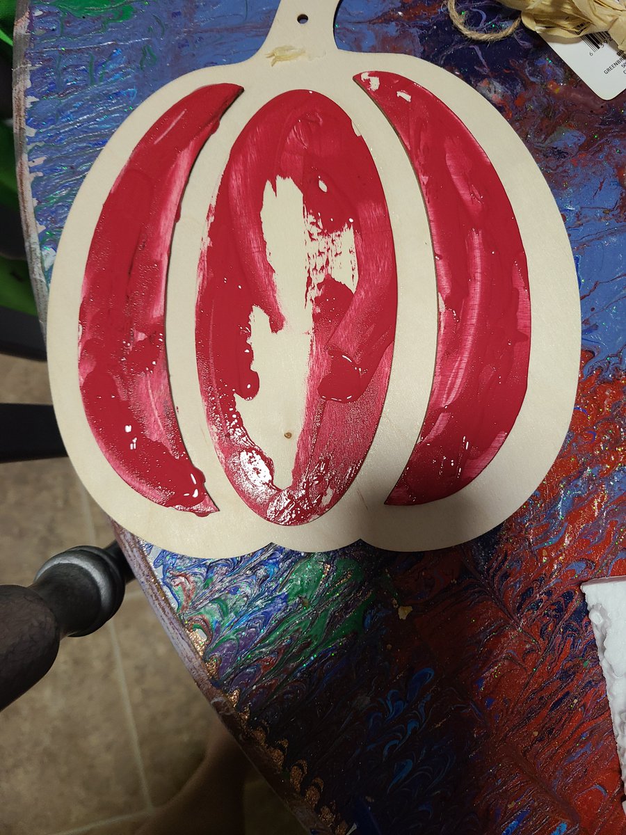 creek_tinker's tweet image. Inspired by The Shabby Tree, I made this pumpkin from a Dollar Store wooden cutout. Painted with acrylic paint. The panels are styrofoam saved from recent purchase. Covered panels with remnant fabric from Walmart and made the bow with Dollar Tree ribbon. Fb.me/TinkerCreekDes…