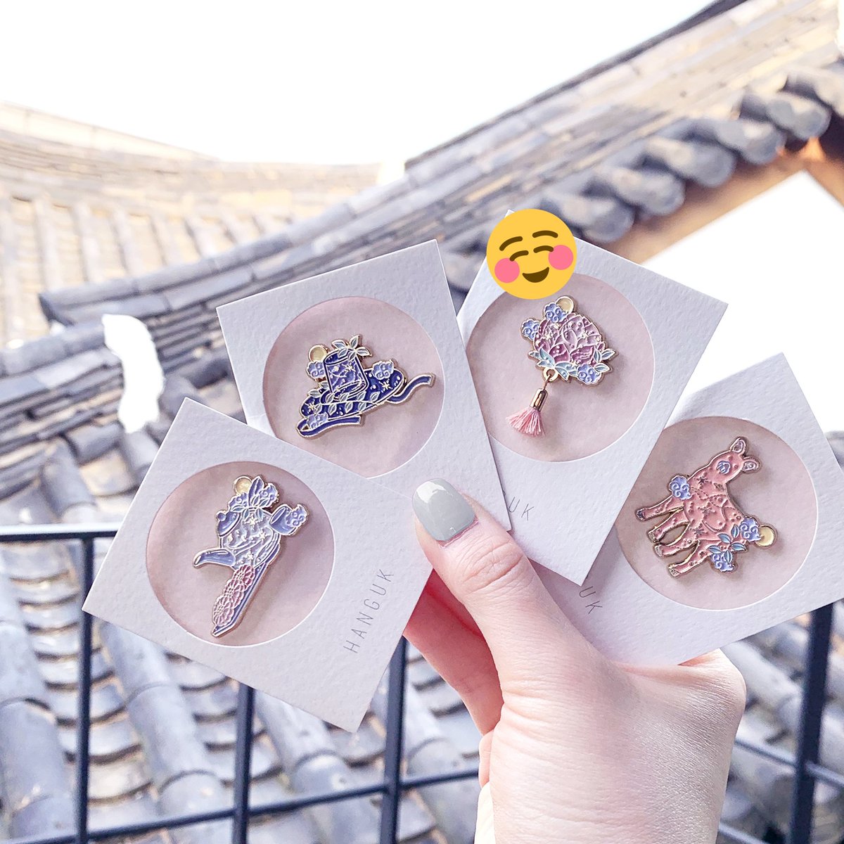 🎊 300팔 기념 나나의 RT이벤트 🎊

☺ 한 분 뽑아요 알티만 해주세요〰️
- 상품
1) @ lyunny03 님의 한국 뱃지 (연꽃)
🔹트친 한정
🔹배송비 부담은 나나가 해요!
🔹더 이상 참여수가 없을 때 당발

나나와 함께 해주셔서 트친님들 정말 감사합니다 ♥️🙏 인형 관련 물품이 아니라 죄송해요ㅠ.ㅠ