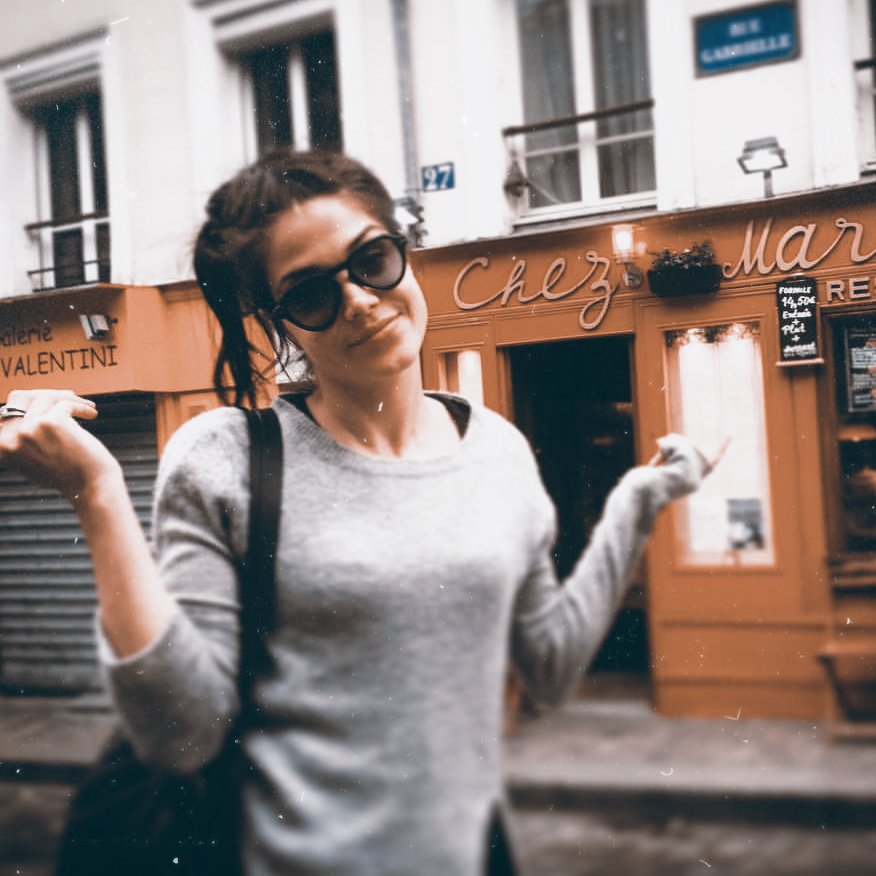 𝓜𝓪𝓴𝓮 𝓽𝓱𝓮 𝔀𝓸𝓻𝓵𝓭 𝔂𝓸𝓾𝓻 𝓸𝔂𝓼𝓽𝓮𝓻.