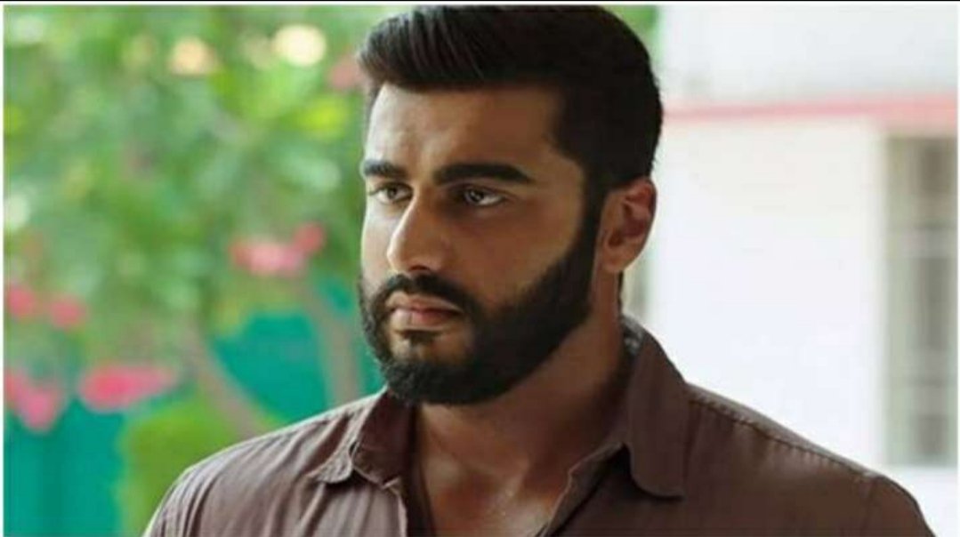 9. Arjun Kapoor :Anil Kapoor’s Nephew, Boney Kapoor’s Son, SriDevi’s Stepson, Malaika’s Boyfriend 