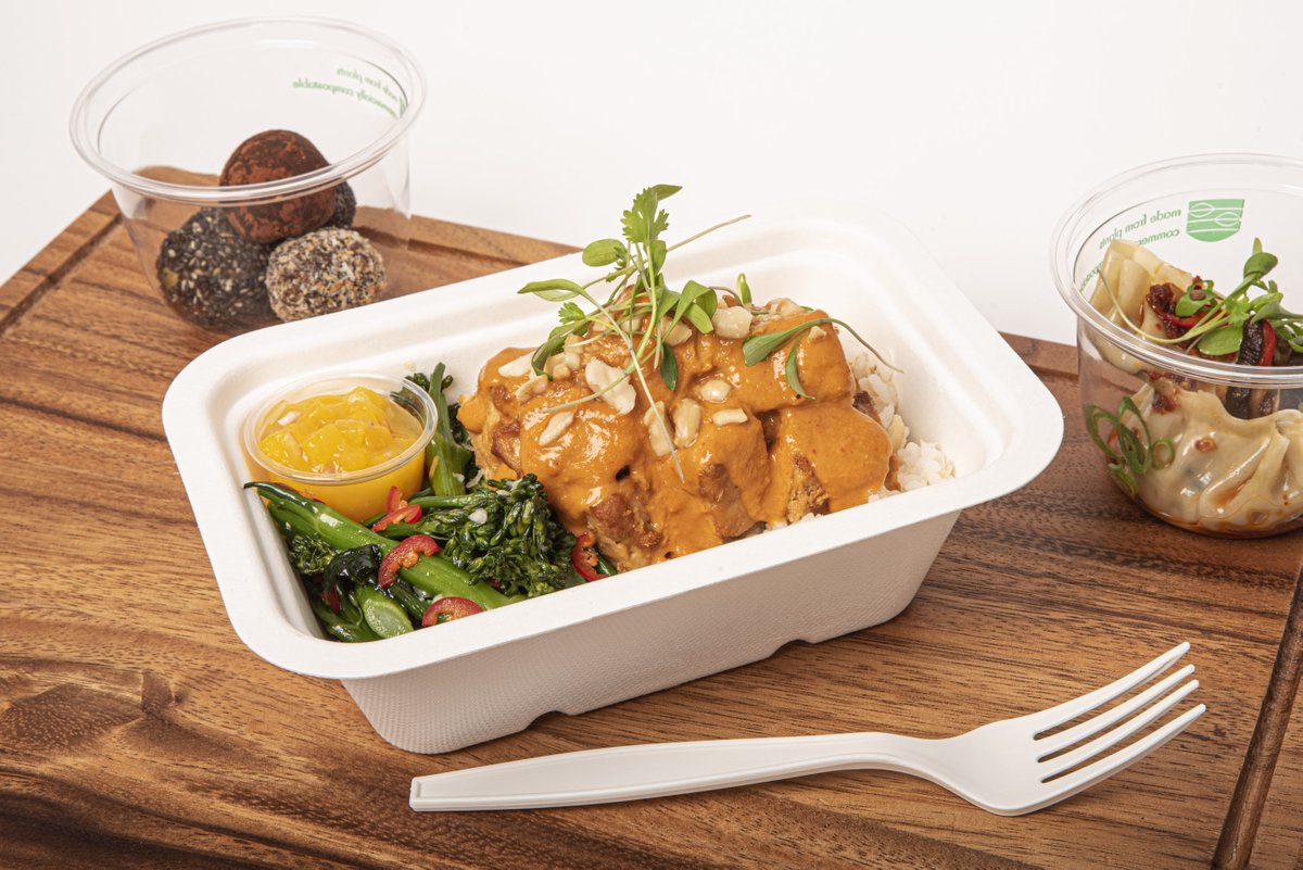 WeAreFooditude's tweet photo. #FuelbyFooditude delivers exciting meals that bring teams back together - whether it's over a breakfast burrito, za’atar grilled chicken or bang bang tofu with sticky coconut rice. 

Workplace mealtimes deserve good food 👌

Discover our August menu: https://t.co/YGEH5C7bPo https://t.co/5hTwVUn8SA
