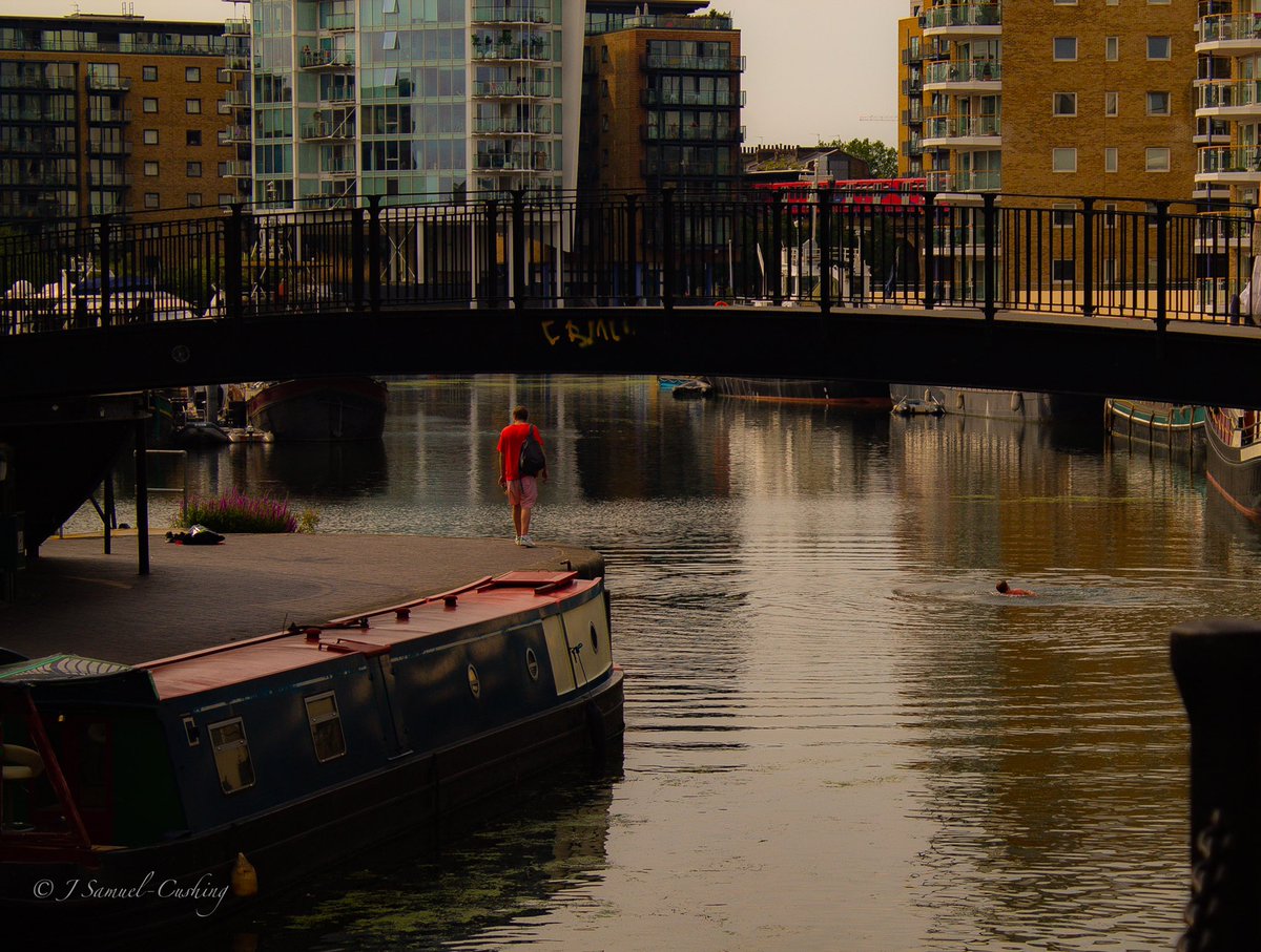 CushingJs's tweet photo. Limehouse Basin, London Docklands

#LimehouseBasin #Docklands #London #EastLondon #TowerHamlets #LondonPhotography #MyLondon https://t.co/fYcwytRQjc