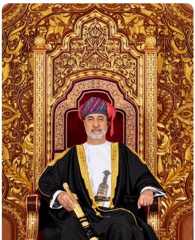 جزيل الشكر لأصحاب المعالي والسعادة والأفاضل الذين سعوا وقدمواالجهد اللازم بوقتهم واخلاصهم وهم كانوا على كراسي المسؤولية وفقكم الله في حياتكم المستقبلية
ونبارك لمن نال الثقةالسامية بالتشكيل الجديد للحكومة ليكملوا ويعززوامكتسبات النهضة بالنهضة المتجددة لمولاناالسلطان هيثم أعزه الله