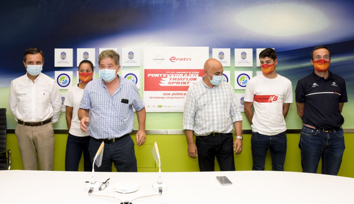 Sin público y con circuito cerrado pero con la emoción de siempre: Pontevedra presenta el Nacional Sprint de Triatlón - <a href="/PontevedraViva/">PontevedraViva.com</a> buff.ly/319LD33