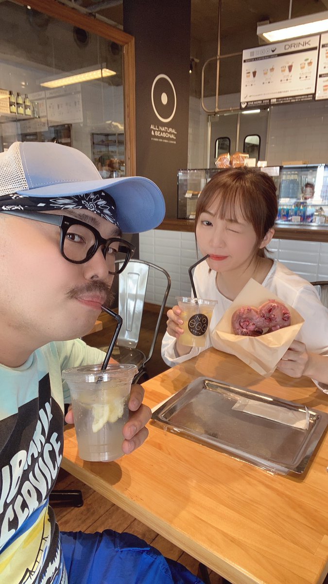 安田大サーカス クロちゃん かんなちゃんとボルダリング終わりにお茶したしん あーん そのハートのドーナツはクロちゃんへの愛だしんねー 藤田かんな Abemaアナウンサー クロちゃん 初デート 安田大サーカス クロちゃん かんなちゃんとボルダリング終わりにお茶したしん あーん そのハートのドーナツはクロちゃんへの愛だしんねー 藤田かんな Abemaアナウンサー クロちゃん 初デート