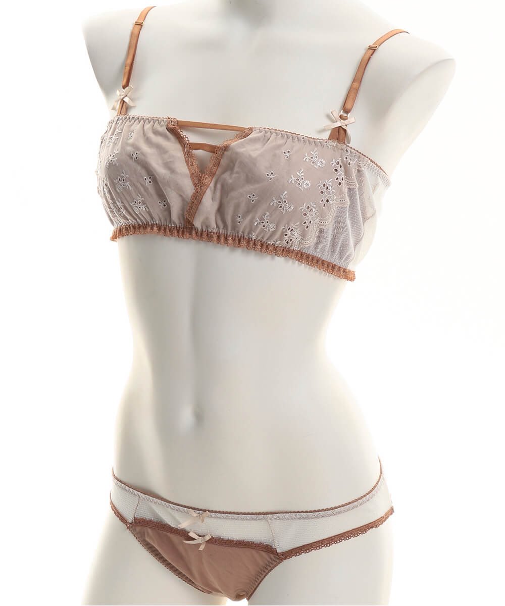 aカップの水着姿がスーパーハイパー最強かわいいんだって全世界に広めたくって 下着や水着を開発してる って話 Togetter