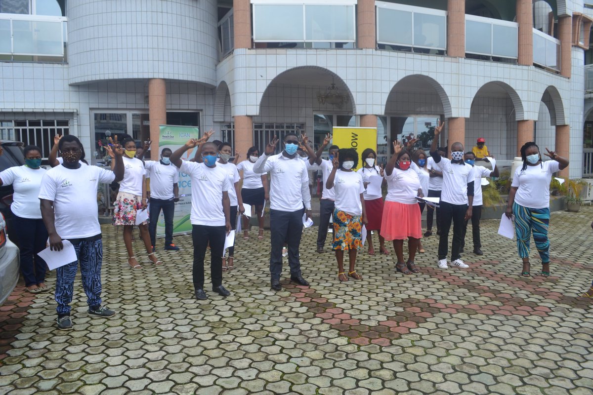 reachoutdev1's tweet photo. Happening Now!
The training workshop on digital activism against #hatespeech titled #fightinghatespeech in #Fako is currently ongoing @EtaPalaceHotel.
#defyhatenow
#ReachOutdev1
#HatefreeCameroon https://t.co/2vTtdqGaqY