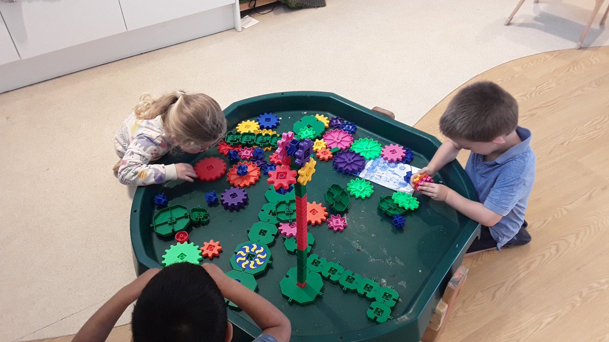 AshbridgeMaxy's tweet image. Serious construction work going on in pre-school today! Fantastic focus boys 👍 #maintainingfocus #perseverance #trialanderror #creativeideas #sharing #teamwork #EYmatters