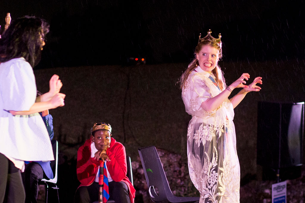 Hi @Drama_Studio. Our HENRY V at Roman Theatre, St Albans (6 DSL grads involved) has had FAB reviews. Week 2 kicks off today. maltingstheatre.co.uk/henry-v #dslfam
★★★★★ <a href="/IThankYouTheatr/">Paul C Joyce</a>
★★★★★ @SardinesMag
★★★★ <a href="/spyinthestalls/">thespyinthestalls</a>
★★★★ <a href="/LMTTLONDON/">Last Minute Theatre Tickets</a>
★★★★ <a href="/LondonTheatre1/">@LondonTheatre1 🦄</a>