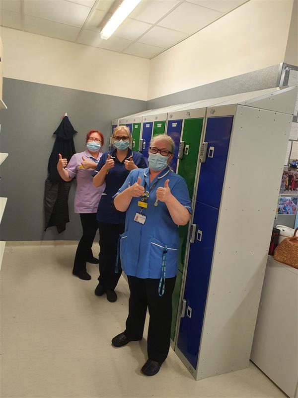WardEnvironment's tweet photo. Broadfield Ward were thrilled to receive their new staff lockers, providing some personal secure space for everyone #EnhancingtheEnvironment @mpftnhs https://t.co/mh53MDwCO6
