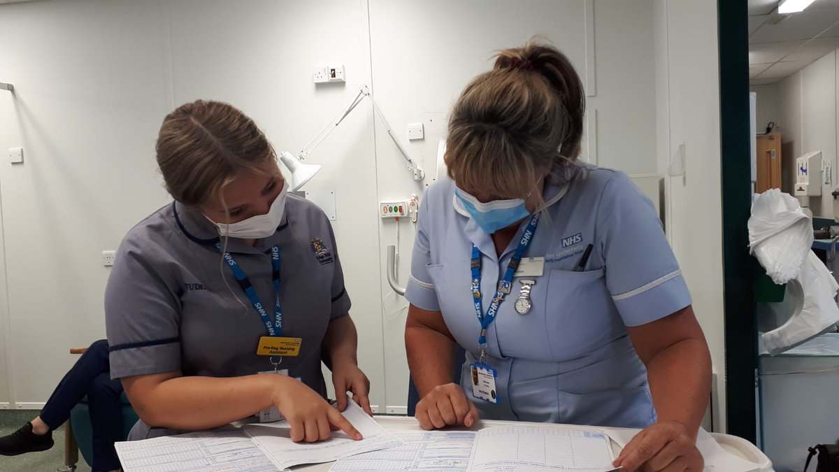 The team on PITU have been brushing up on their respiratory knowledge with some subject specific education sessions supported by Respiratory ANPs, <a href="/shelleyp1976/">Shelley</a> and @MFT_pharmacy in support of our new initiative that is being piloted Monday 24th of August!!!!