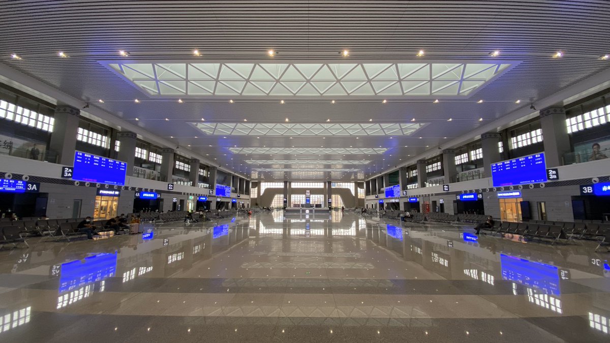 nextstneurasia's tweet photo. Departures Hall, Chifeng Railway Station. Note this station as it is now is not even 2 months old!...
Social distancing? Happening!! https://t.co/EjJnrY5q9a