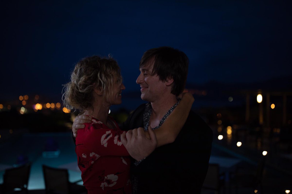 ThomasDutronc's tweet photo. Ravi de partager l'affiche et d'avoir composé la musique de #BelleFille qui sort aujourd'hui au cinéma !🤗  
#Concours : 2X2 places à gagner parmi les retweets !! ☺️ https://t.co/pTwKLsC0MG