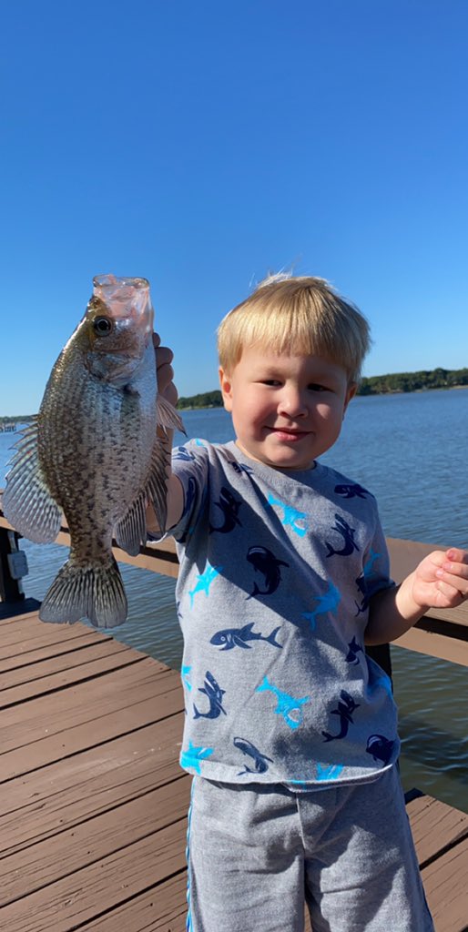 Hughes_Zach's tweet image. Days off me and Iil man go sneak away for some lip ripping.  Take a kid crappie fishing.  My boy is 2 and all he wants to do is fish