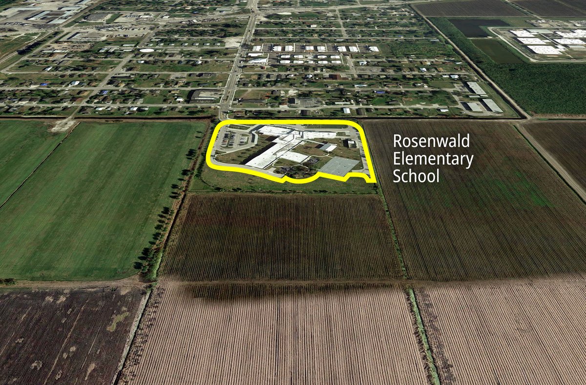 3/ The school district facilitates the harvest by leasing a field next to Rosenwald Elementary to one of the largest sugar producers in America. Their latest lease renewal was signed in 2017, despite concerns that emissions are hazardous to human health.  https://grist.org/justice/the-glades-florida-sugarcane-burn/
