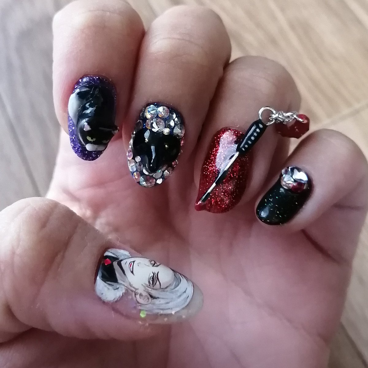 Hisae Nail だれもやってなさそうなツイステネイル って事で先生3人 おじ専にはたまらん ネイル 痛ネイル キャラネイル ネイルアート 手描きイラスト 手描きネイル 手描き アート 模写 モチーフネイル 3dネイル 3dnail Nail ツイステ Hisae Nail だれもやってなさそうなツイステネイル って事で先生3人 おじ専にはたまらん ネイル 痛ネイル キャラネイル ネイルアート 手描きイラスト 手描きネイル 手描き アート 模写 モチーフネイル 3dネイル 3dnail Nail ツイステ