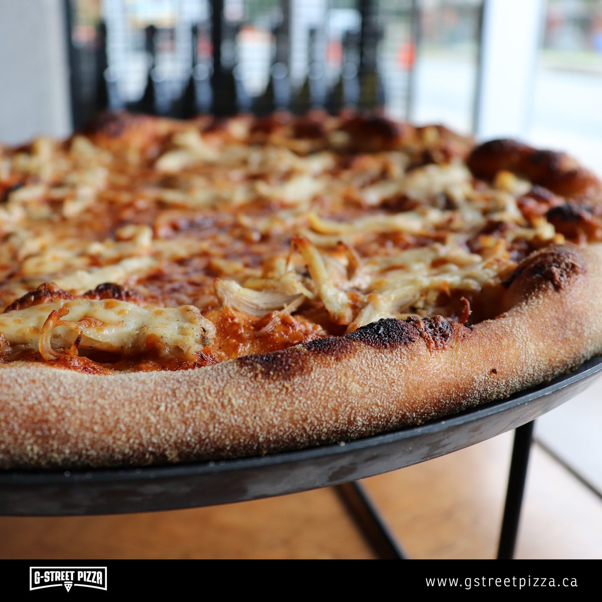 gstreetpizza's tweet photo. One of our delicious Halal pizza options - BBQ Chicken Pizza: made with mozzarella, in-house marinated chicken, and finished with a cilantro and lime drizzle #halifax #food #pizza #delicious #pizzalove #halalmeat #GStreetPizza #halaloptions #glutenfreeoptions #chickenpizza https://t.co/QK0QeThmhe