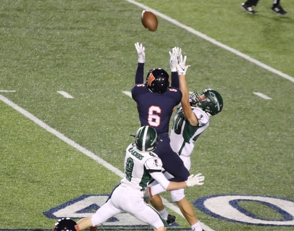 PaFootballNews's tweet photo. 2020 Player Profile: Davey Loyd - Hershey High @LoydDavey @HersheyFootball https://t.co/0pdF2hBipz https://t.co/TbQxPevDUF