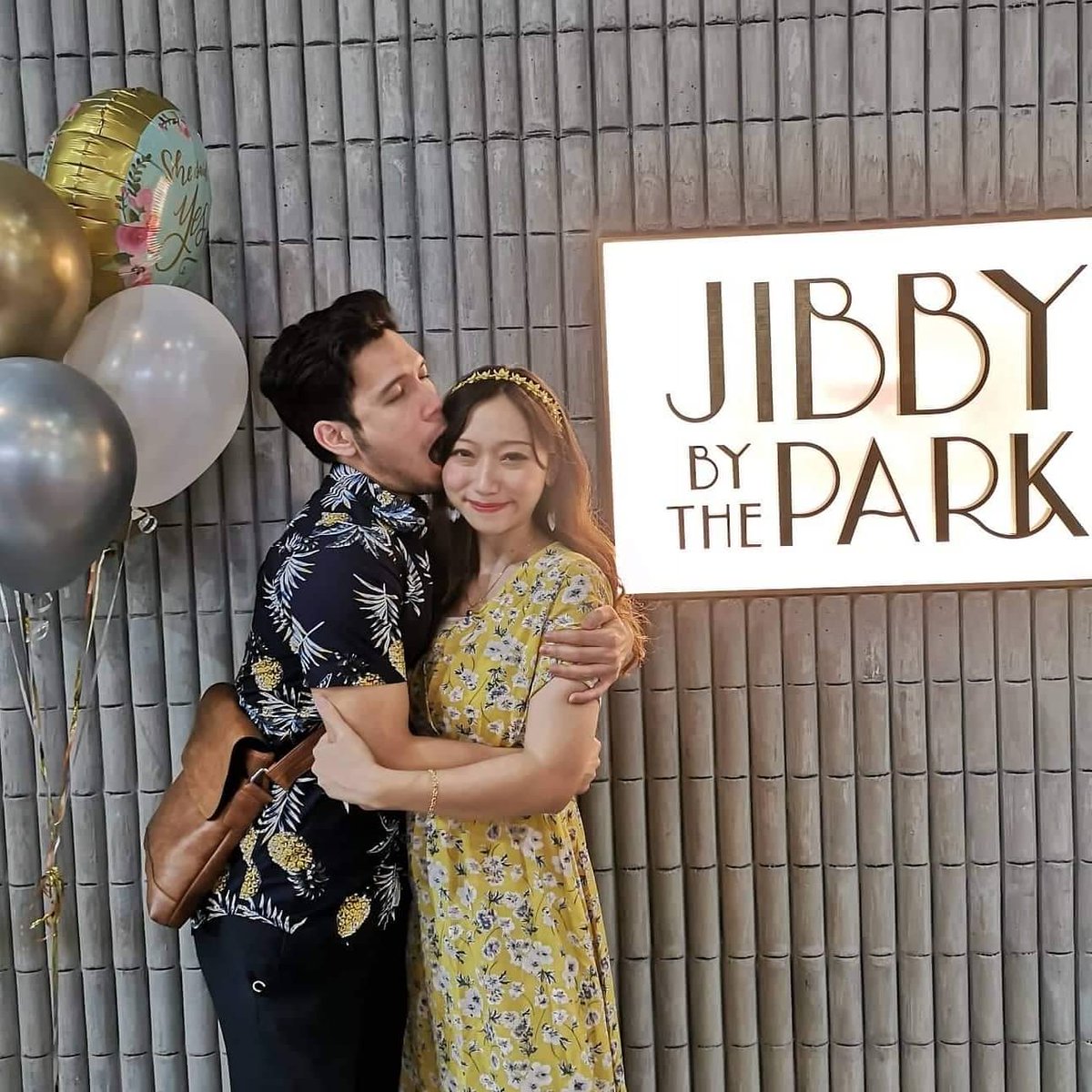 wanfwpaperhand's tweet photo. Let's get jibby with it! #shasbridalshower #dibaobei #couplelama #tilljannah https://t.co/YXMGn6HnKO