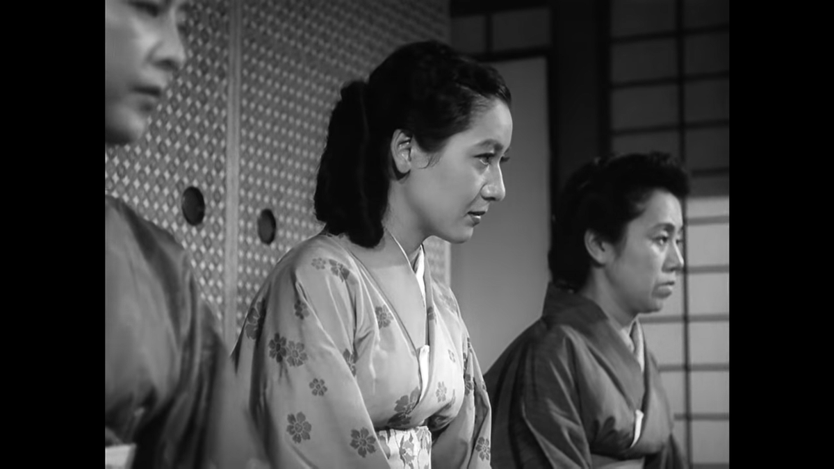 Noriko shown from the same extreme angle. What’s she thinking here? Hara is a master of melancholic ambiguity. And is that Aunt Masa on the other side from where she was before?? Ozu you sneaky bastard.