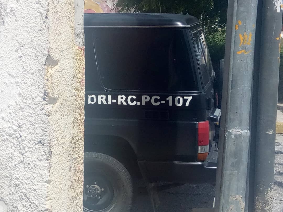 #Alerta Informamos a la opinión pública sobre la presencia este #18Ago del SEBIN en la sede del #PCV en Puerto Cabello, alegando procedimiento de rutina. 
¿Acaso se trata de una medida de intimidación del Ejecutivo Nacional y Regional? ¡Sepan que no lo lograrán! #ResistirYVencer