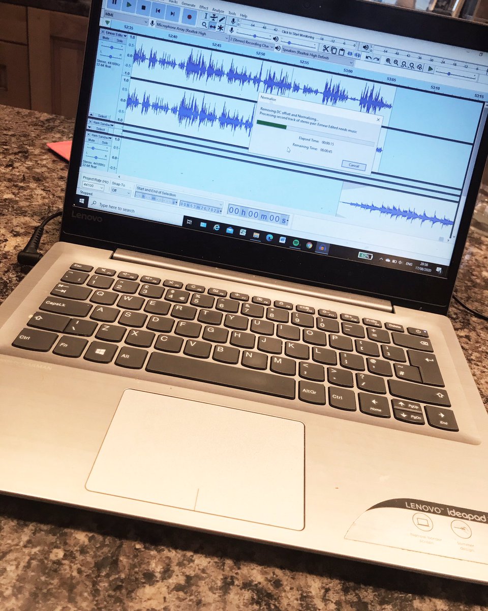 And that’s a wrap!! Episode 2 of The Chopping Block is fully edited and ready for release on Sunday. If you’re a fan of bake-ing that’s de-licious then you’re in for quite a treat...
#podcast #foodpodcast #fhechoppingblock #baking #delicious #yestheresabigwhoscomingupnext