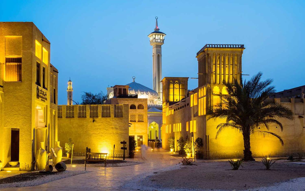 حي الفهيدي القديم التاريخي نمط الحياة التقليدية الذي كان سائداً في دبي منذ منتصف القرن التاسع عشر وحتى سبعينات القرن العشرين ..
