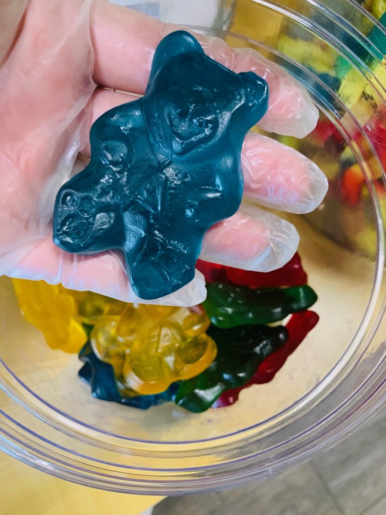 CandyStashSweets&Treats tweet media