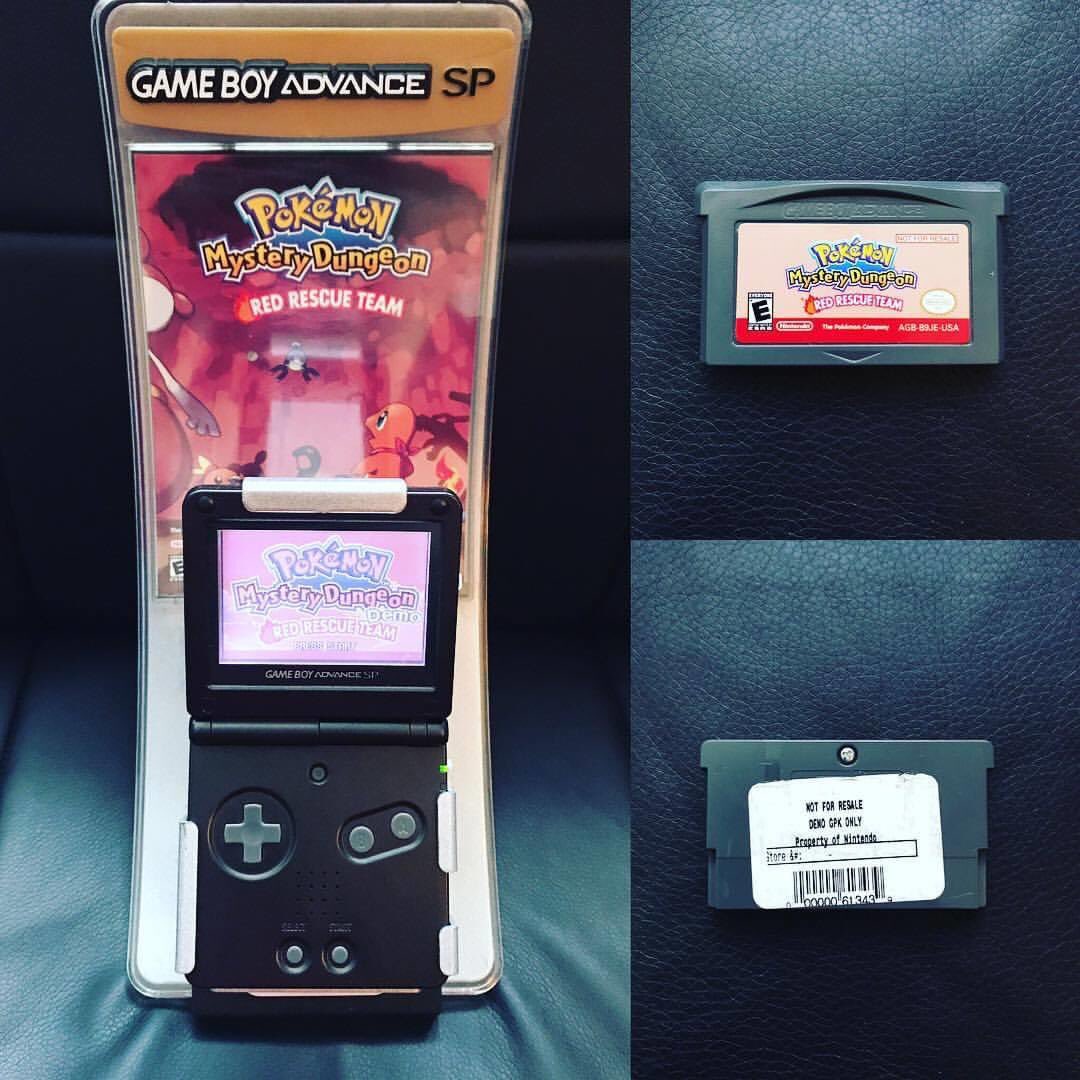 GamerAhmer's tweet photo. Here is my Gameboy Advance SP Kiosk. Hopefully one day I can complete this with the side display pieces. So glad I was able to find the Pokémon Mystery Dungeon Red Rescue Team insert and Not For Resale game. #pokemon #pokemondisplay #gameboy #notforresale #redrescueteam #nintendo https://t.co/vxUtu9doQ5