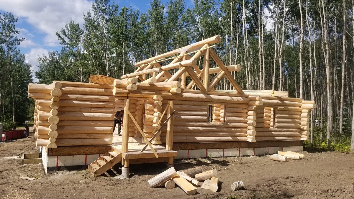 MH_WoodS's tweet image. The log work reassemble is complete in Lac La Biche, AB.  Great job guys! #logbuilder #cabinlife #customloghomes #loghome