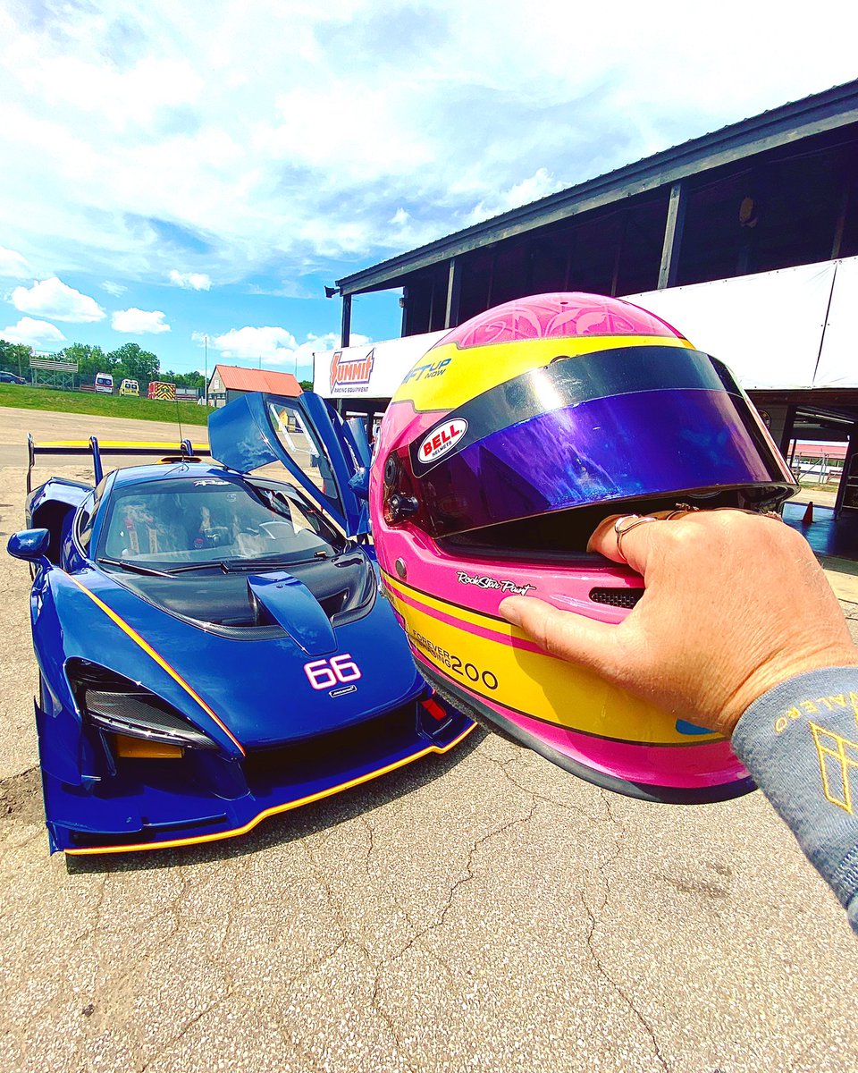 PippaMann's tweet photo. I got to drive something yesterday...

Biggest smile I have had on my face in MONTHS. 😆

THANK YOU #RossMotorsports. This was the coolest of cool! 👊🏻

#HumbleBrag #McLarenSenna #NotMyNormalDailyDriver #ItsFAST https://t.co/BGpUFzA1yZ