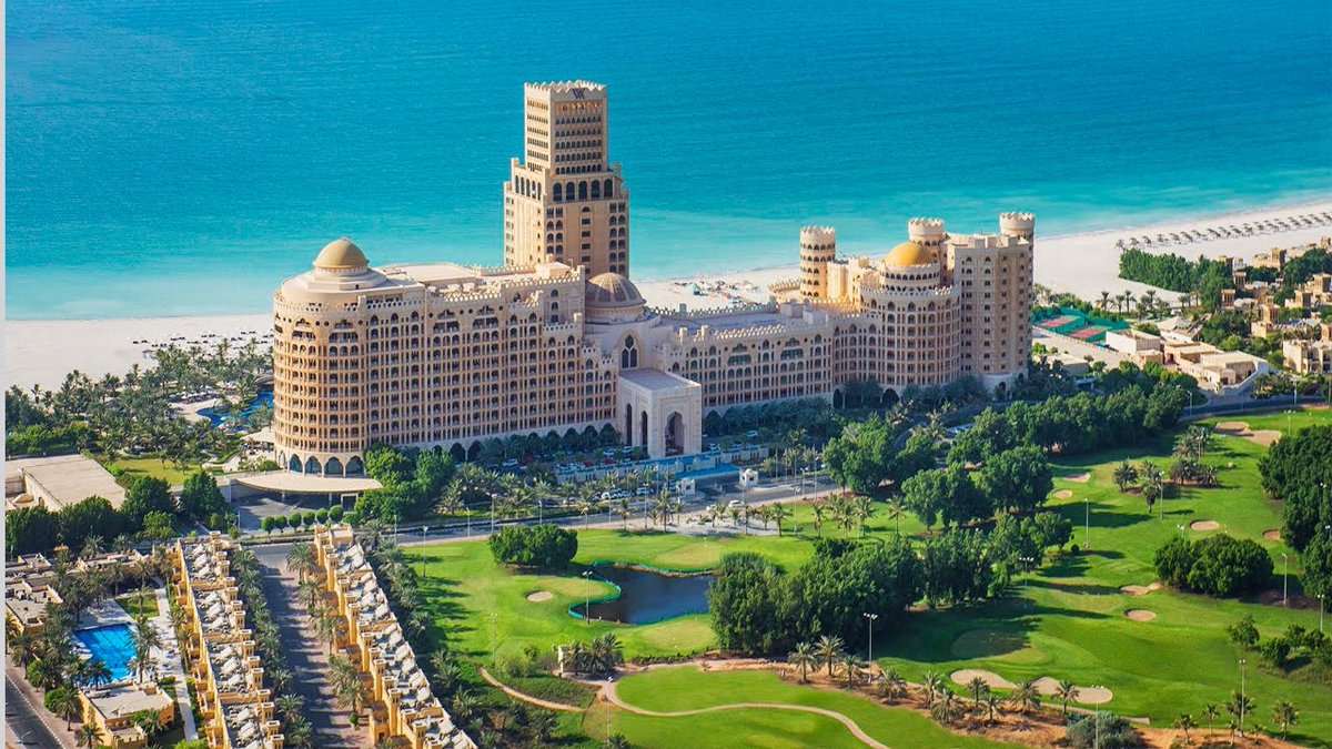 امارة رأس الخيمةهي إمارة من ضمن الإمارات العربية المتحدة تقع في أقصى جنوب الجزيرة العربية وتطل على الخليج العربي يبلغ طول ساحلها المطل عليه 64 كيلومتراً.
