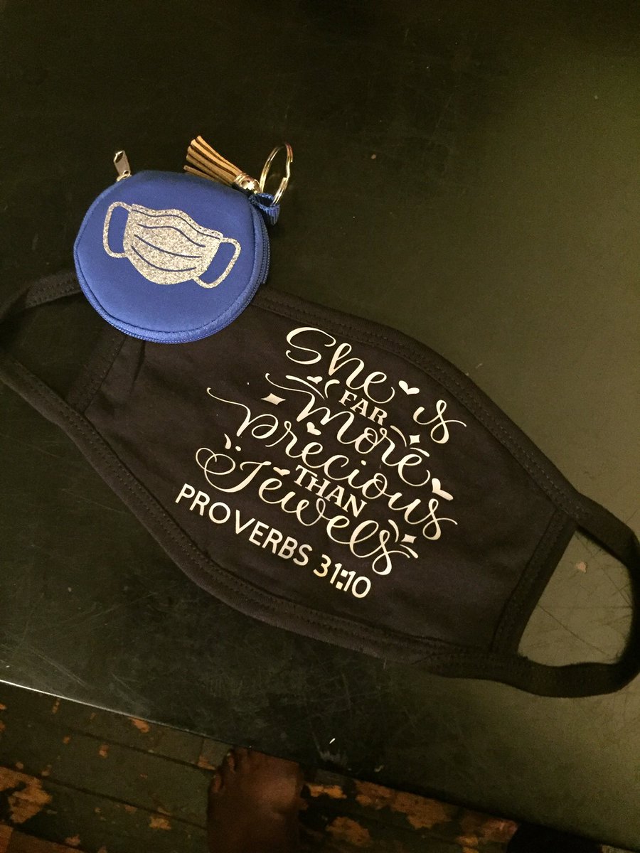 kreations4558's tweet photo. Mask carrying cases gets yours today at https://t.co/OPQuPFPx92. They going fast few are left. https://t.co/ItFpckVFVU
