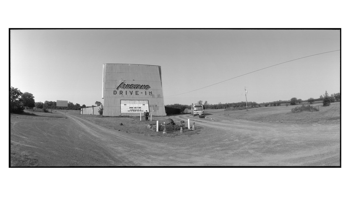 Mustang Drive-in • Prince Edward County.
📷 - Noblex 150 
🎞 - Kodak Tri-x 400
🧪 - Xtol 1:1

#documentaryphotography #analogphotography  #panoramicphotography #believeinfilm #ishootfilm #PhotoOfTheDay #bnwphotography #noblex150