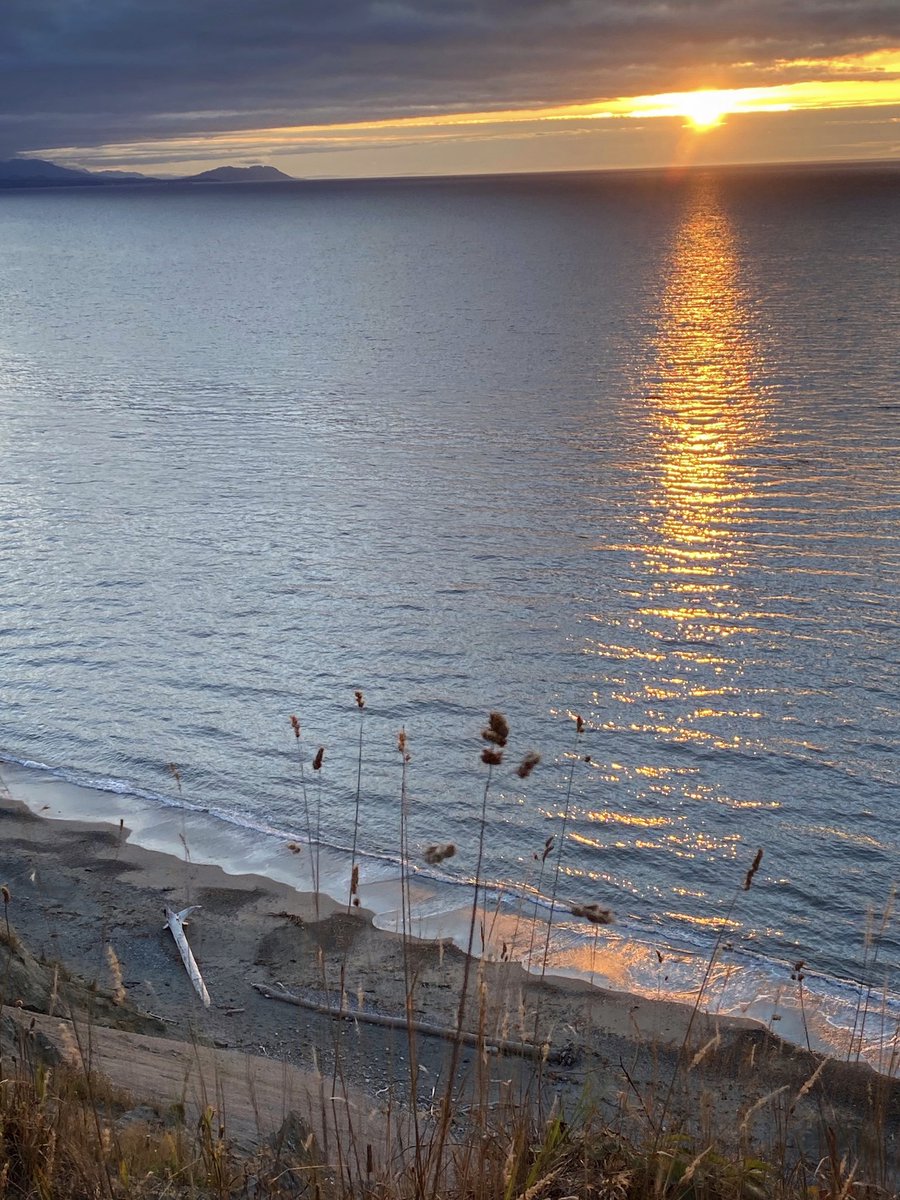 DonClotfelter's tweet photo. Tuesday, Dungeness 🌅 #PNW #clallamco @WeLoveWeather @KSeattleWeather @ErinMayovsky @ShannonODKOMO https://t.co/lquwvktCSg