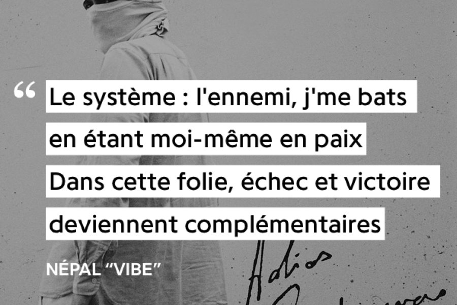 Népal montre avec la première phase les deux comportements les plus probables face à des évènements difficiles, choquants ou même traumatisants suite à l'éducation : refaire vivre ces douleurs dans le futur ou alors encaisser mais ne pas perpétuer ces souffrances dans le futur