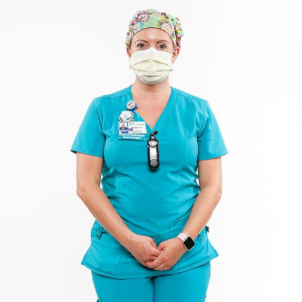 Shawn Fox is radiologic technologist at Presby, where she's worked for 8 years. “You learn after so many years to separate yourself — especially at work — but then you cry your eyes out on your way home," Fox told us.  https://interactives.dallasnews.com/2020/saving-one-covid-patient-at-texas-health-presbyterian-hospital-dallas/