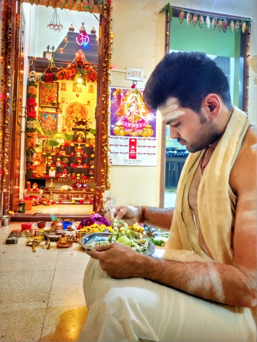With Vinayaka Chaturthi only a few days away, thought I'd share a little thread on how we go about performing the rituals on festival day. Ganesha puja involves performing a 16 step ritual known as Shodashopachara puja. (pics from last year) (1)