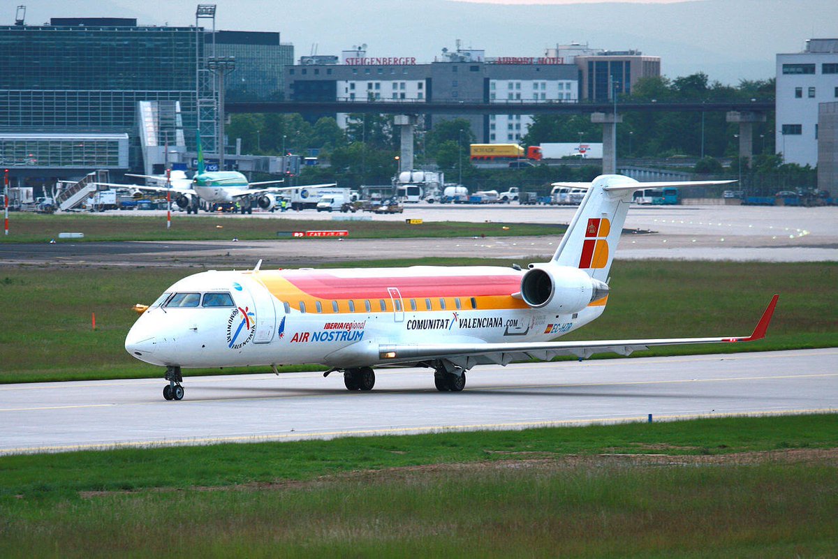 novedadesaereas's tweet image. 🆕Air Nostrum regresa desde el 16/09 al corredor Bilbao-Santiago en el que opera desde hace más de 20 años. Por ahora lo hará con hasta 4 vuelos por semana. Billetes ya a la venta desde 49€/trayecto.