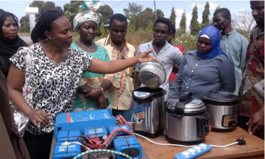 UKMECS's tweet photo. We're delighted to announce the 14 awardees of our MECS ECO (Electric Cooking Outreach) challenge fund competition - read further details of these exciting #CleanCooking projects in our press release: https://t.co/cJR2nz98cT https://t.co/JlFn0HrO8q