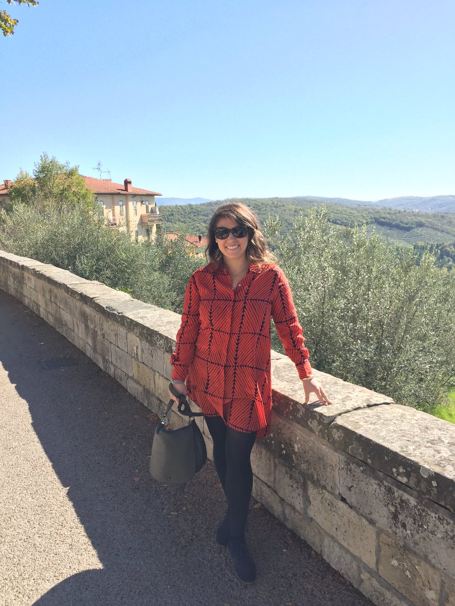 Today we ft another   @MGH_GI alum  @YHernandezMD ! Dr. Hernandez-Barco trained  @stonybrooku &  @IcahnMountSinai where she was chief. After a self-designed adv yr in pancreatology, she is now a med pancreatologist, physician-scientist & Instructor  @harvardmed  @MGH_GI!*THREAD*