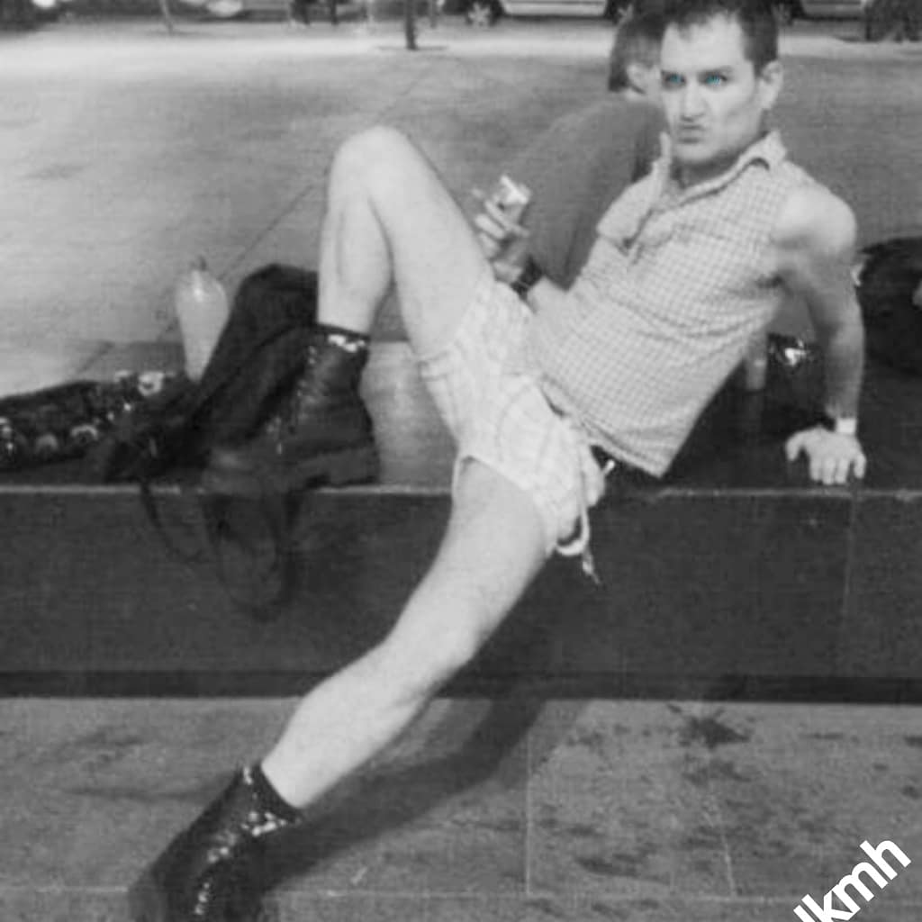 jcmh1971's tweet photo. ERA JOVEN E INOCENTE... https://t.co/7BWjya8D1V