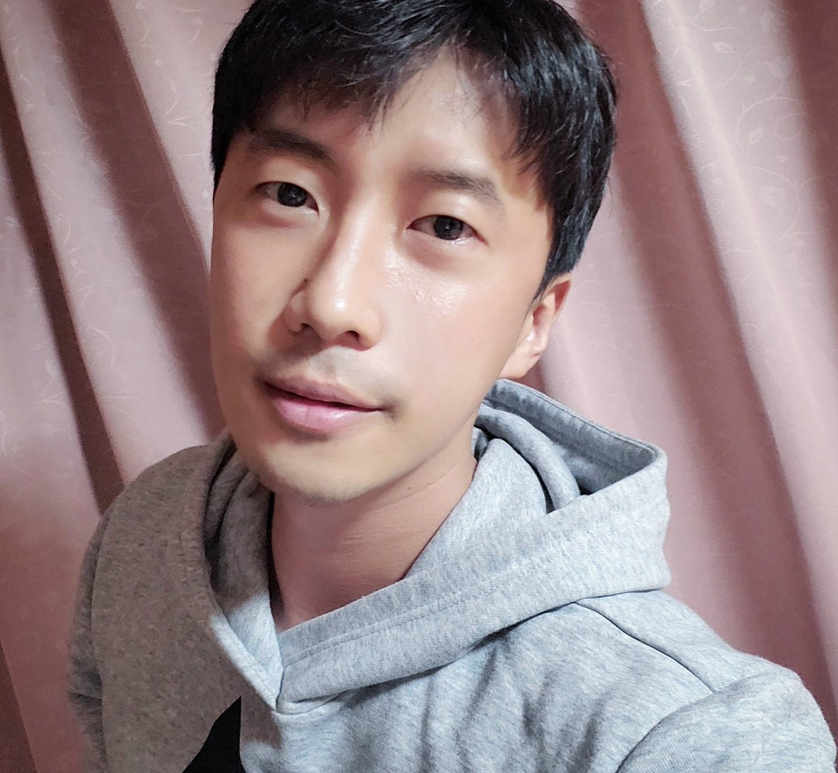 Selene428's tweet photo. 내일 연차 기분 좋구료👍👍 https://t.co/kBJXz6NvIR