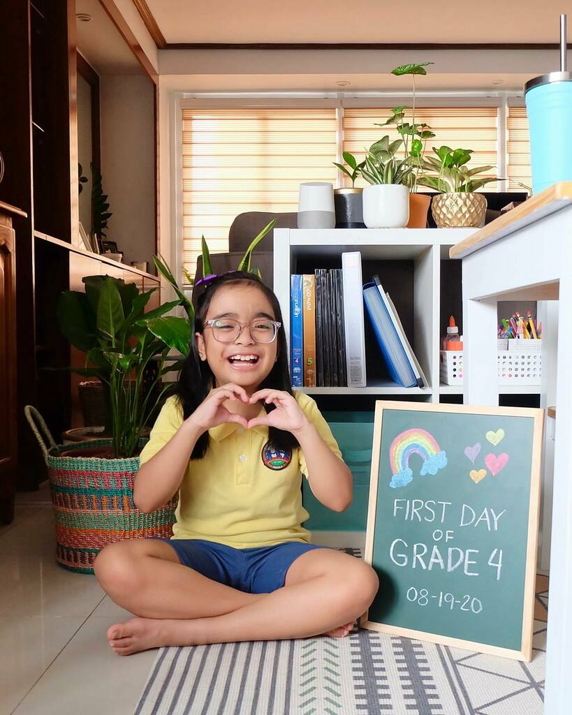 jrignacio's tweet image. All smiles for her first day of fourth grade ☺️

#zoësofia #firstdayhigh instagr.am/p/CEEwGEGHFU_/