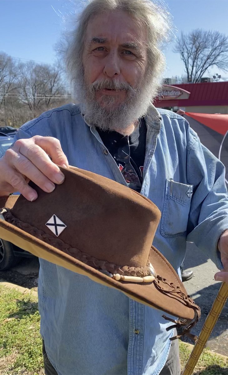 4/ The "Angels" admin/mod list includes Woody Weaver, who frequently flags in Pittsboro under confederate & League of the South symbols (black X). The LoS is a white nationalist hate group that marched w/Nazis in Charlottesville in 2017.  @ABBgroupnews  https://www.splcenter.org/fighting-hate/extremist-files/group/league-south
