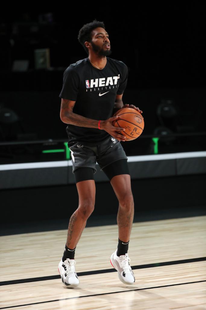 puma rs dreamer on court